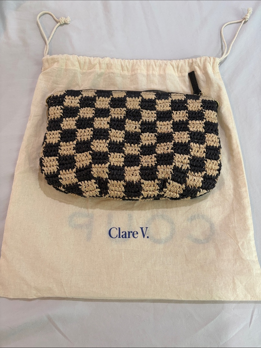 Clare V petit moyen